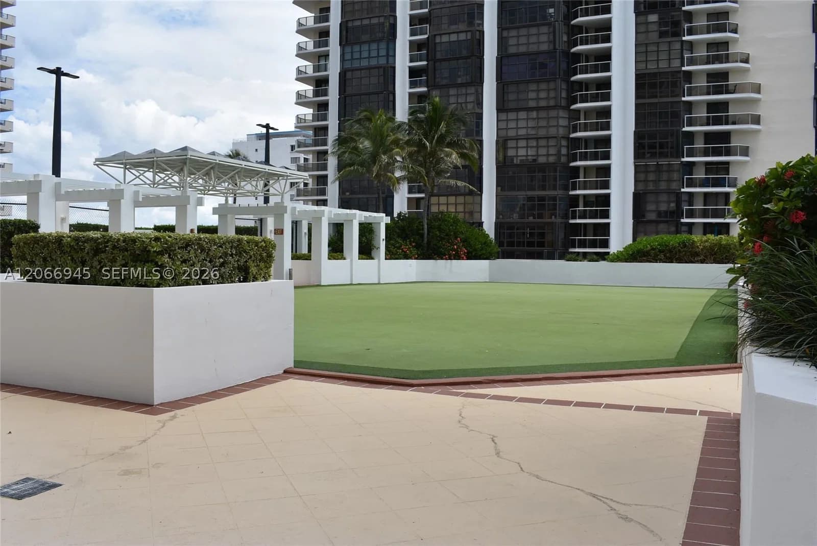 2-bedroom Condo — 6365 Collins Ave #3804, Miami Beach, FL 33141