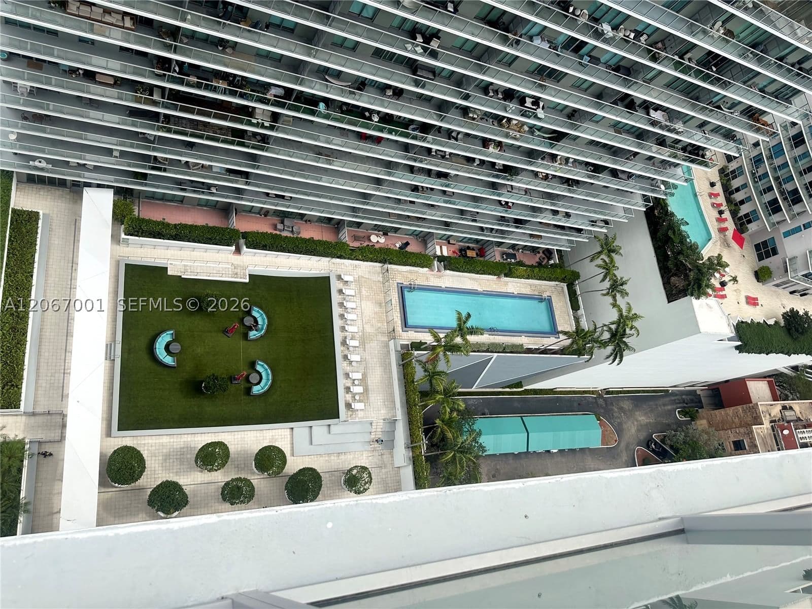 2+1 Condo — 79 12th St #2809-S, Miami, FL 33130