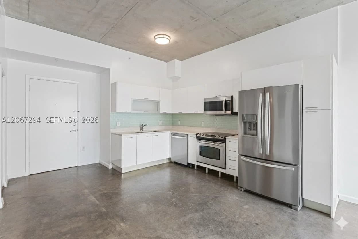 1+1 Condo — Miami, FL 33132