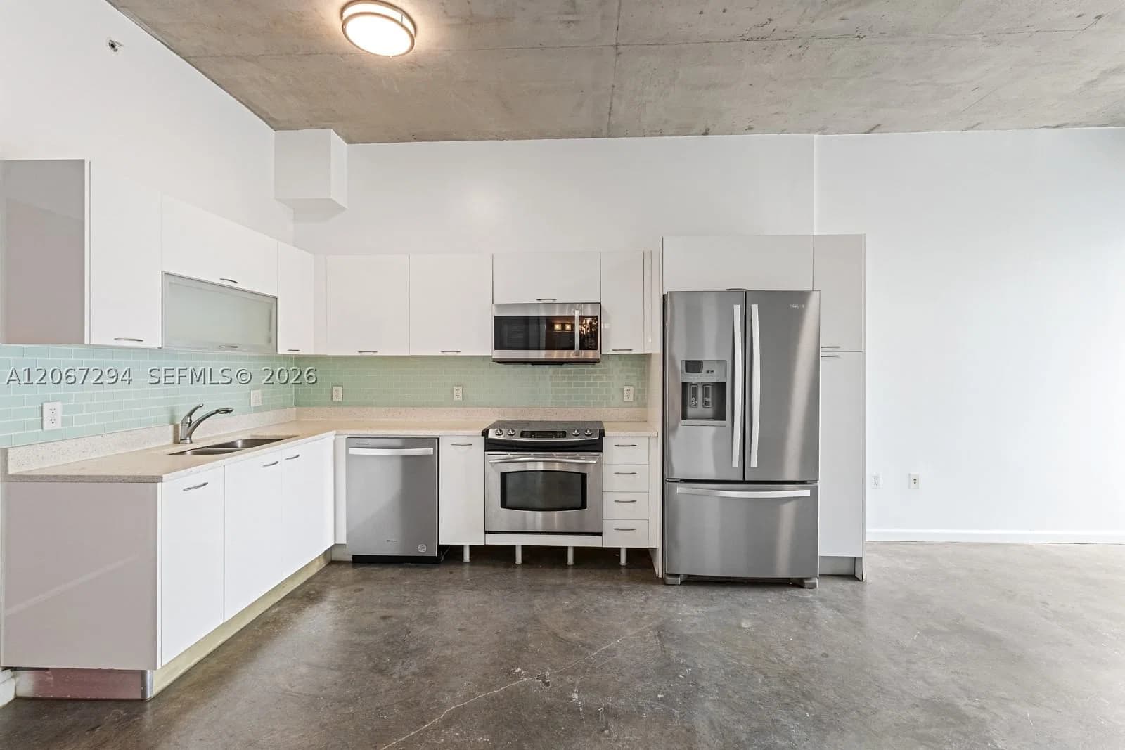 1+1 Condo — Miami, FL 33132