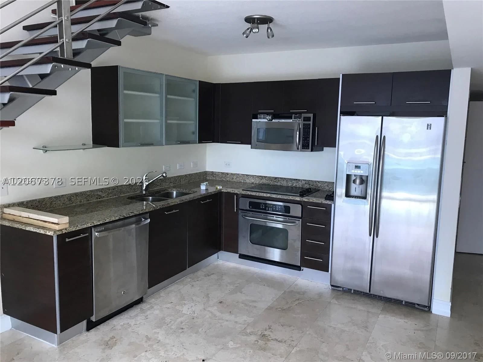1+1 Condo — 41 5th St #1606, Miami, FL 33131
