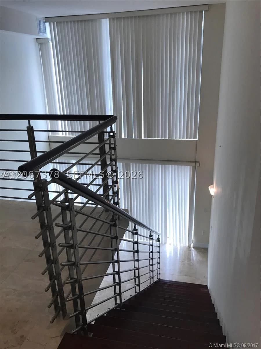 1+1 Condo — 41 5th St #1606, Miami, FL 33131