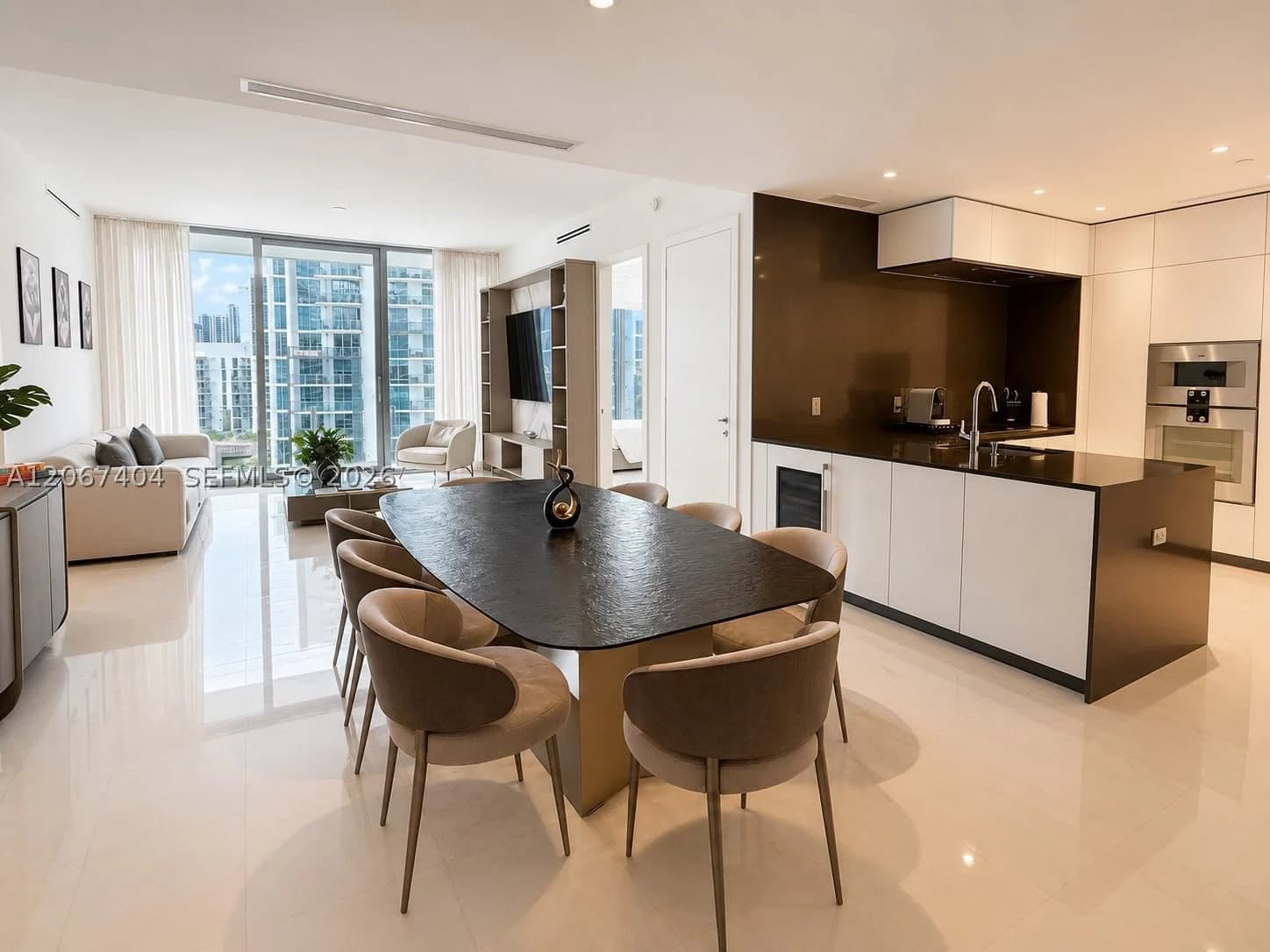 2-bedroom Condo — 300 Biscayne Boulevard Way #2609W, Miami, FL 33131