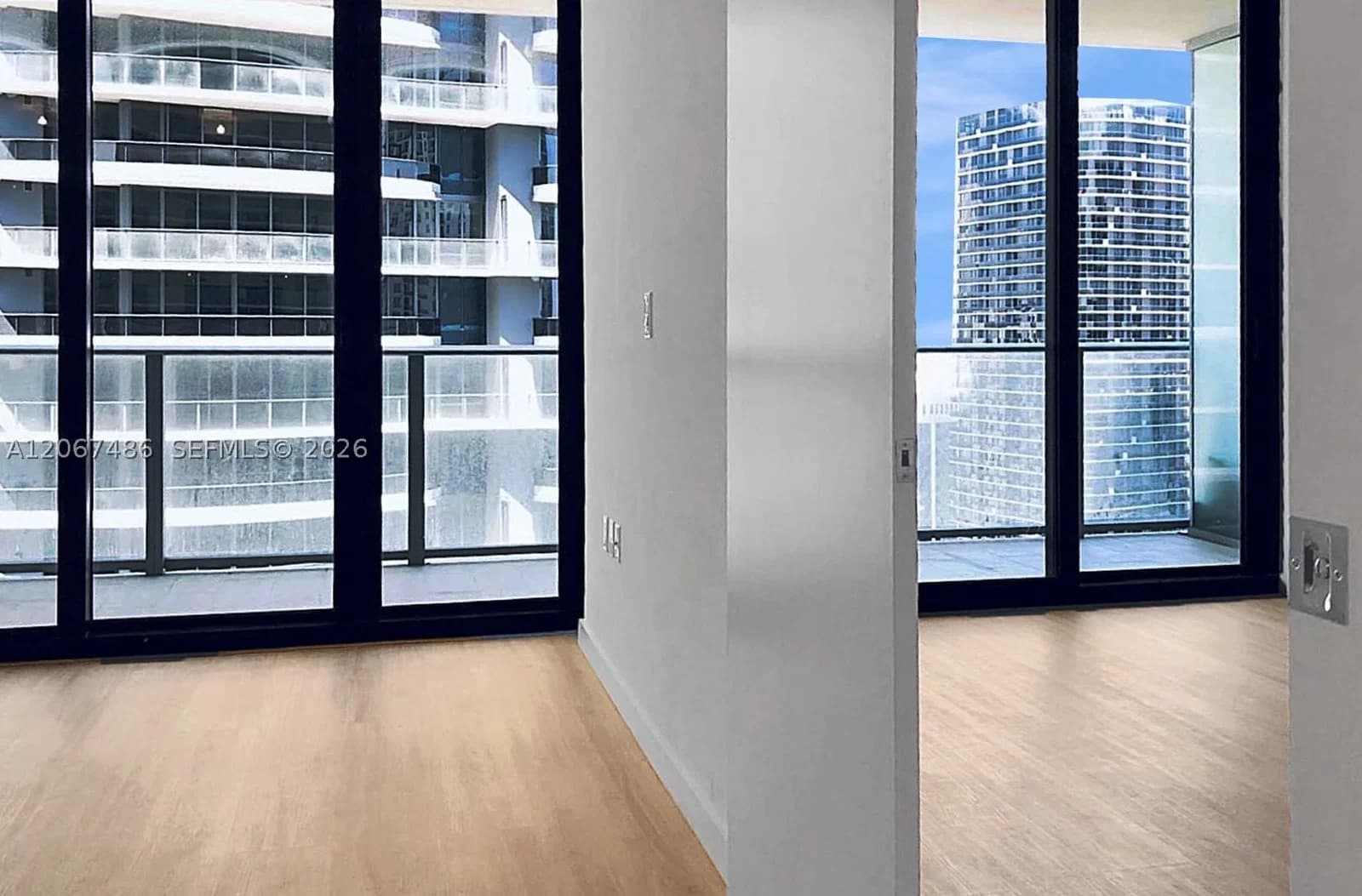 1+1 Condo — 1010 Brickell Ave #3608, Miami, FL 33131