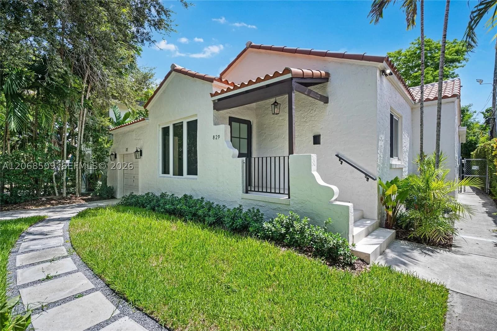 4-bedroom Single-Family Home — 829 Genoa St, Coral Gables, FL 33134
