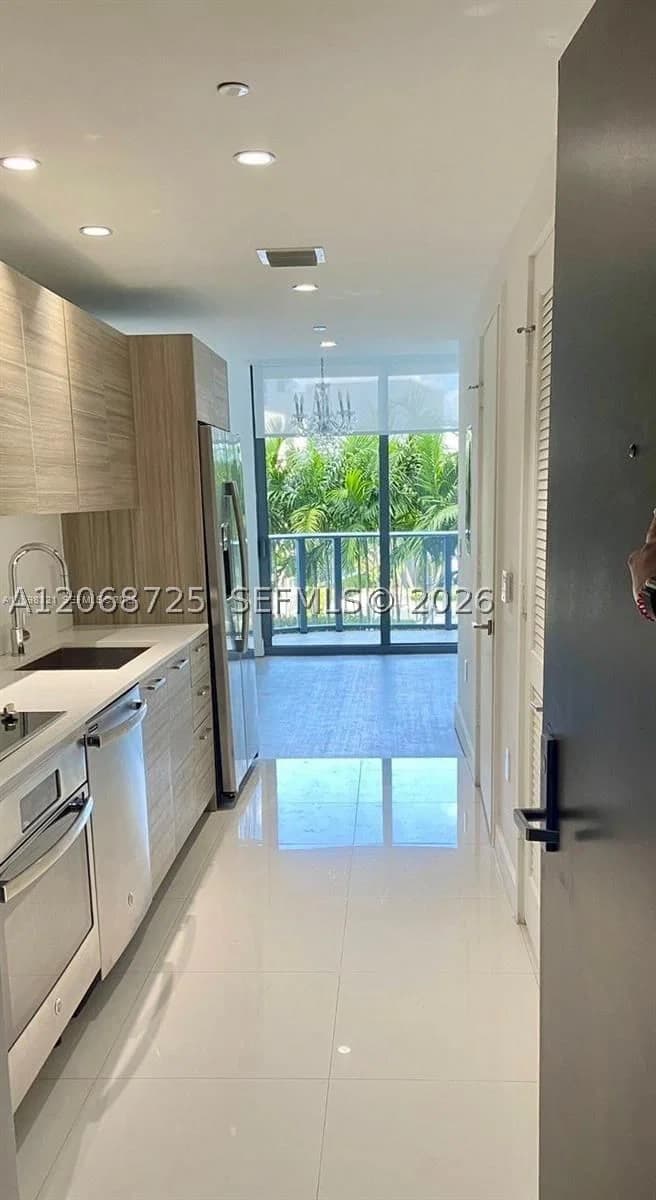 1+1 Condo — 121 34th St #915, Miami, FL 33137