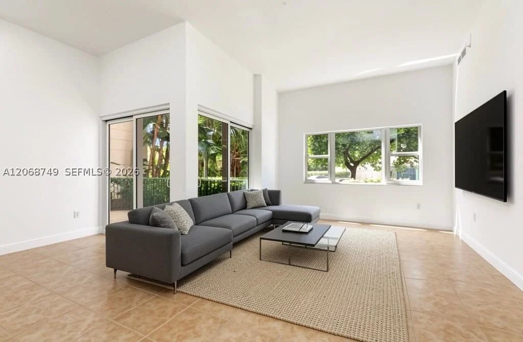 3+1 Condo — 19900 Country Club Dr #104, Aventura, FL 33180