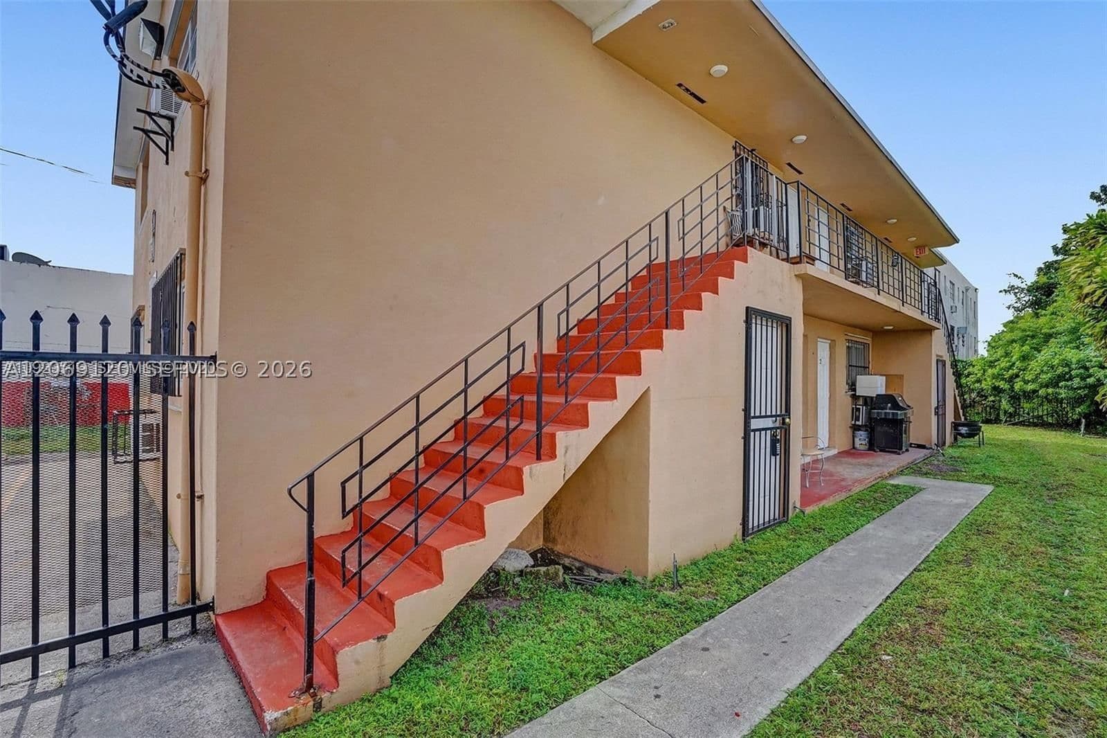 Mülk — 5842 12th Ave, Miami, FL 33127