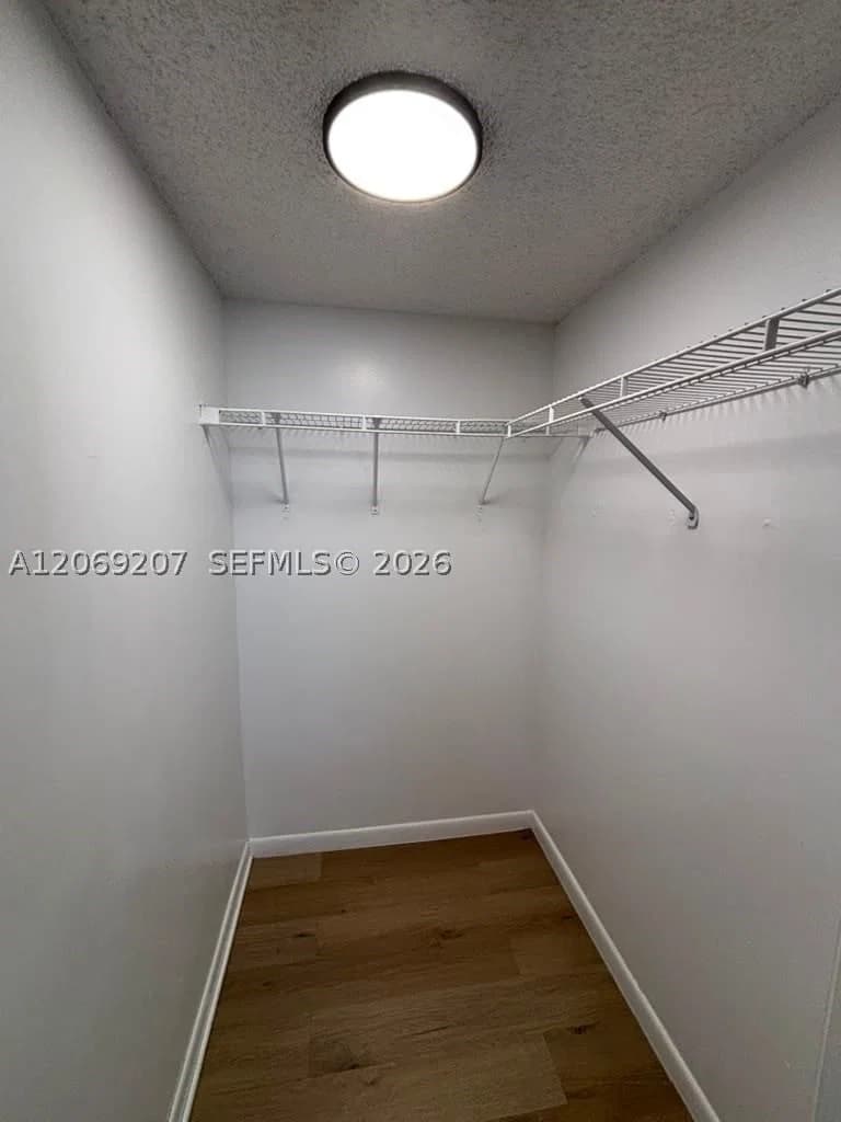 3+1 Daire — 11505 22nd Ave #102, Miami, FL 33167