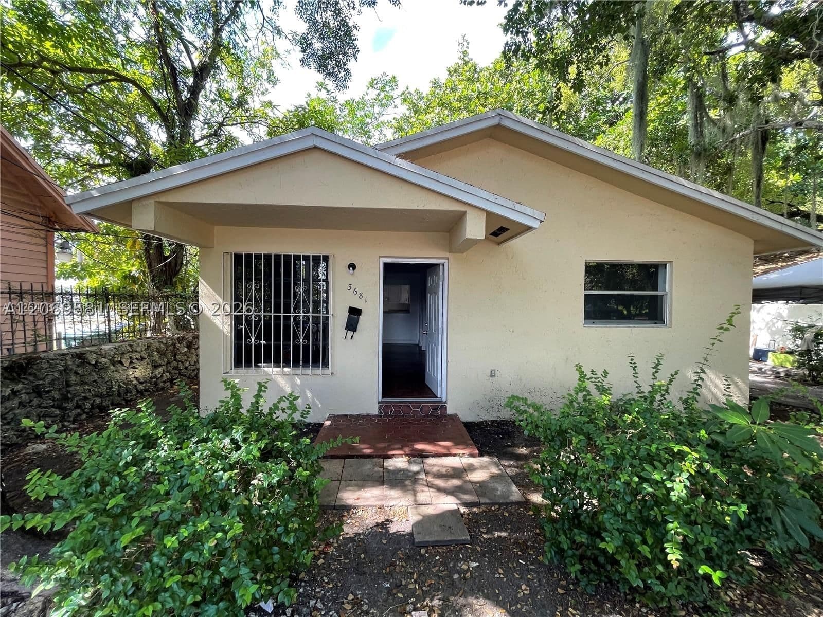 2-bedroom Property — 3677 Florida Ave #3677, Miami, FL 33133