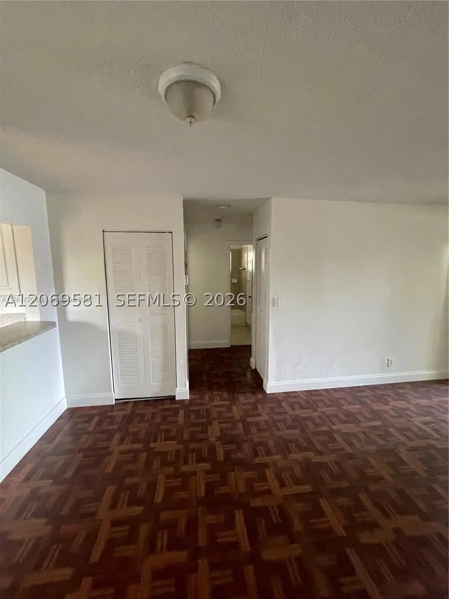 2-bedroom Property — 3677 Florida Ave #3677, Miami, FL 33133