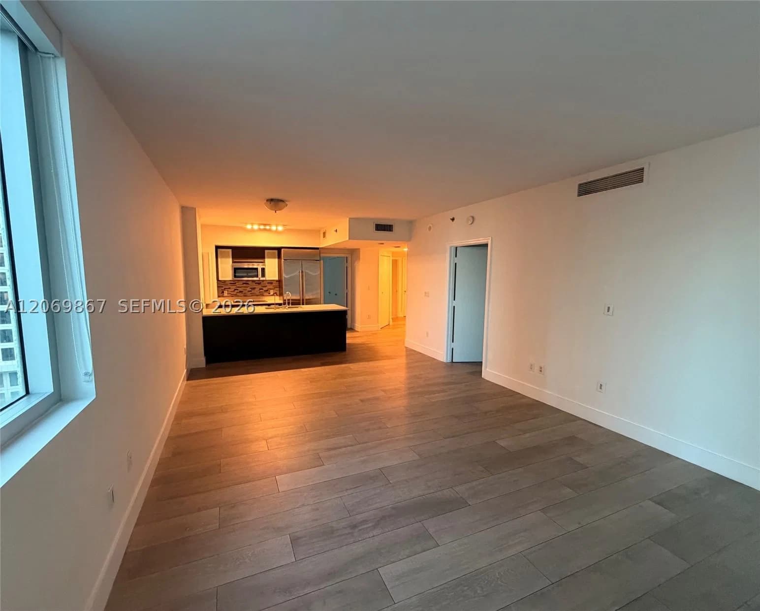 2-bedroom Condo — 55 6th St #2007, Miami, FL 33131