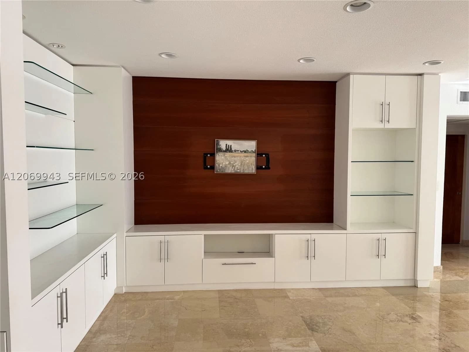 2+1 Condo — 90 Edgewater Dr #PH15, Coral Gables, FL 33133