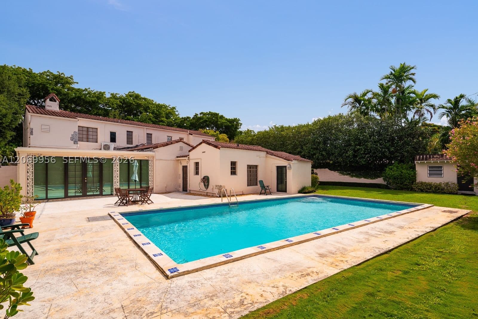 5+1 Müstakil ev — 4128 Pinta Ct, Coral Gables, FL 33146