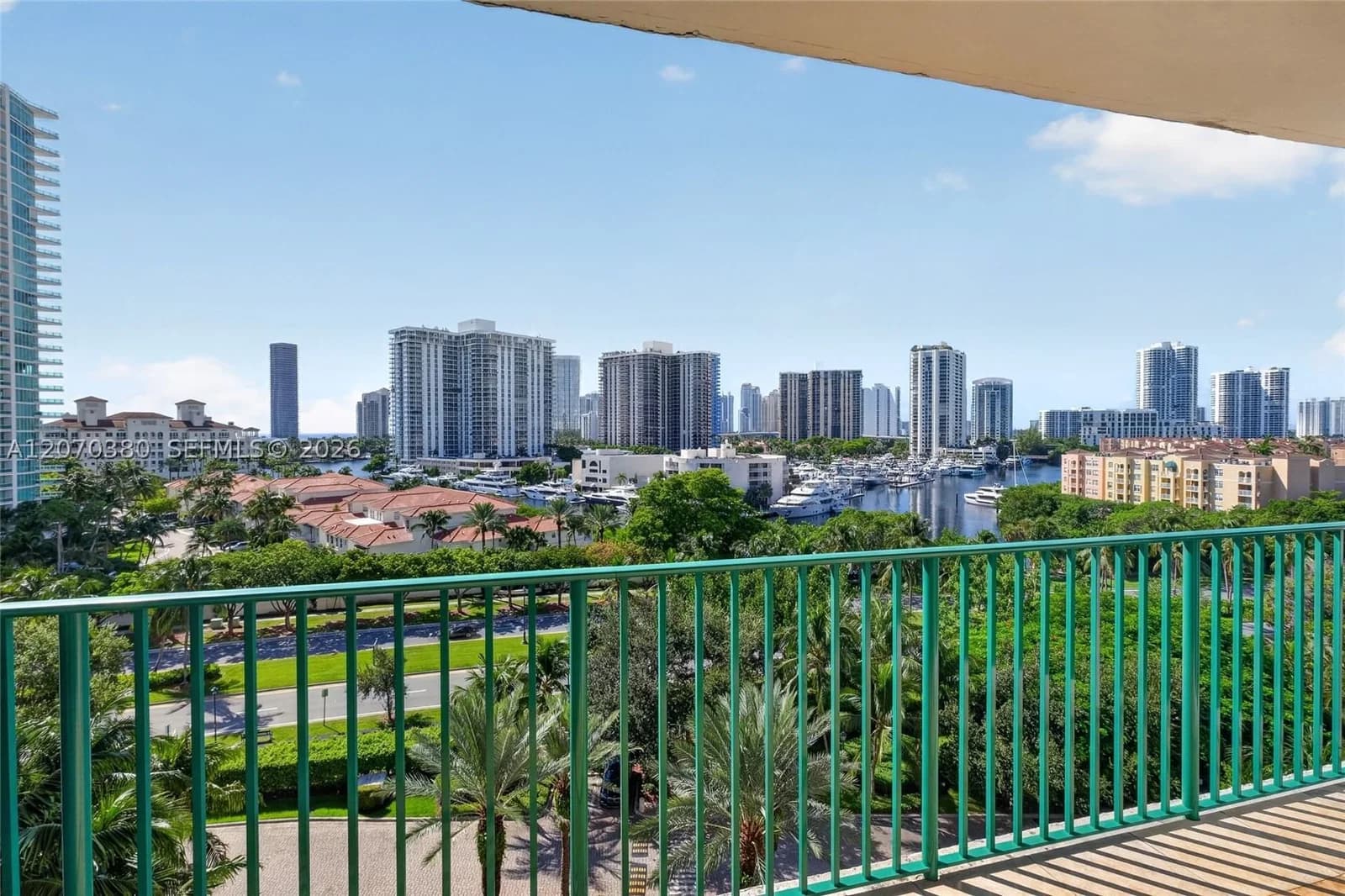 3+1 Condo — 19900 Country Club Dr #805, Aventura, FL 33180