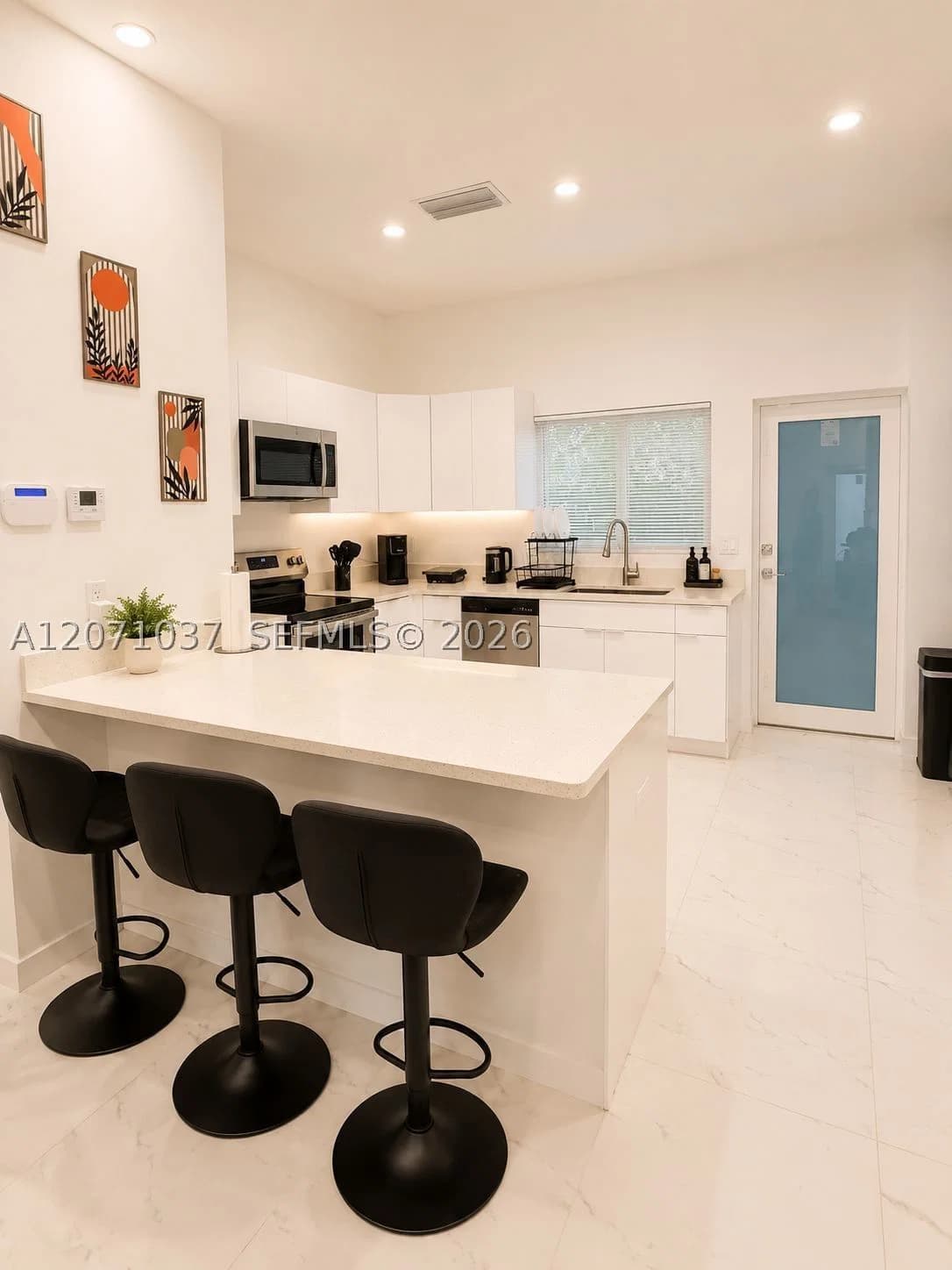 3+1 Townhouse — 5433 5th Ave #2, Miami, FL 33127