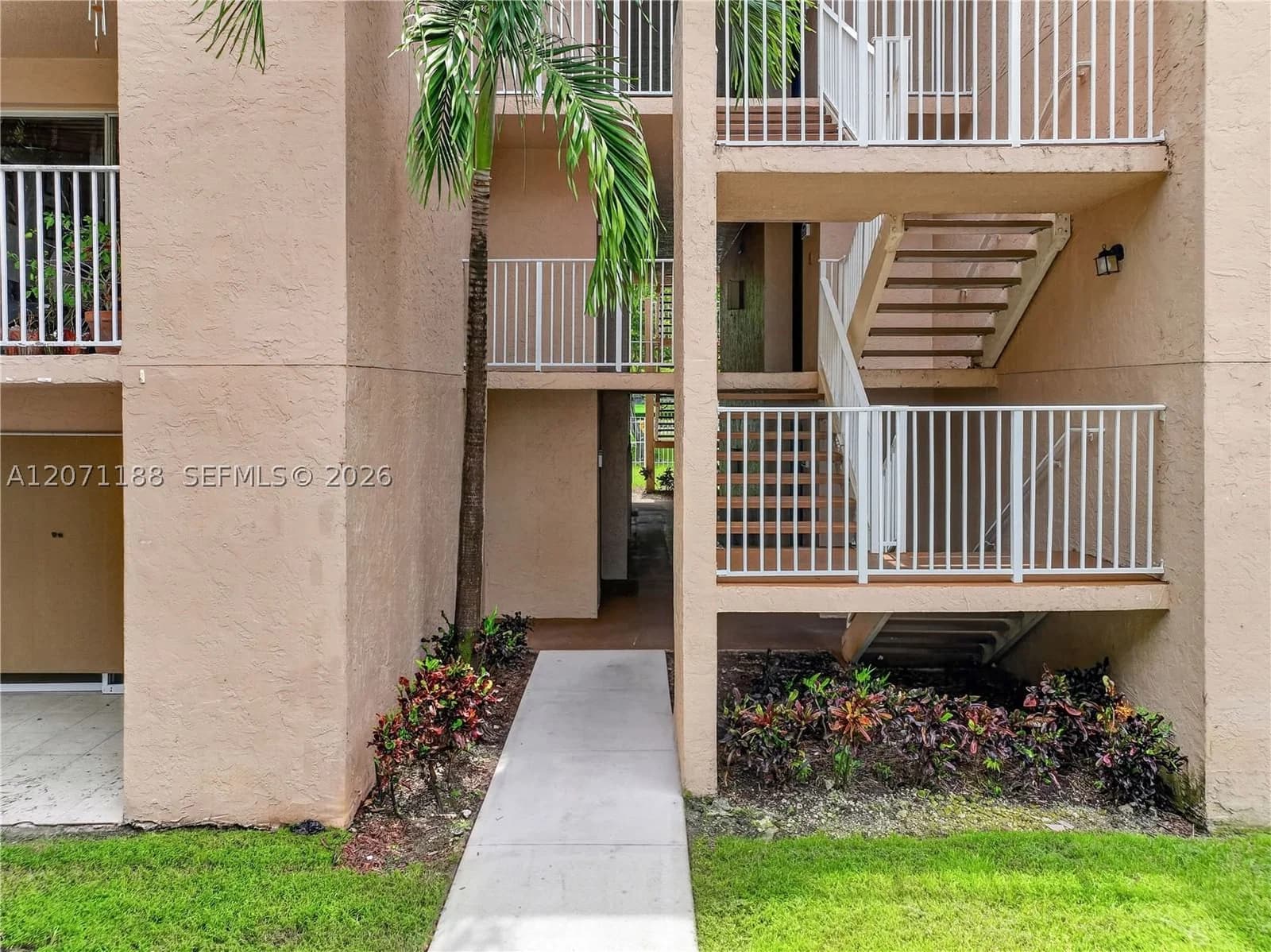 2+1 Condo — 15780 106th Ter #104, Miami, FL 33196