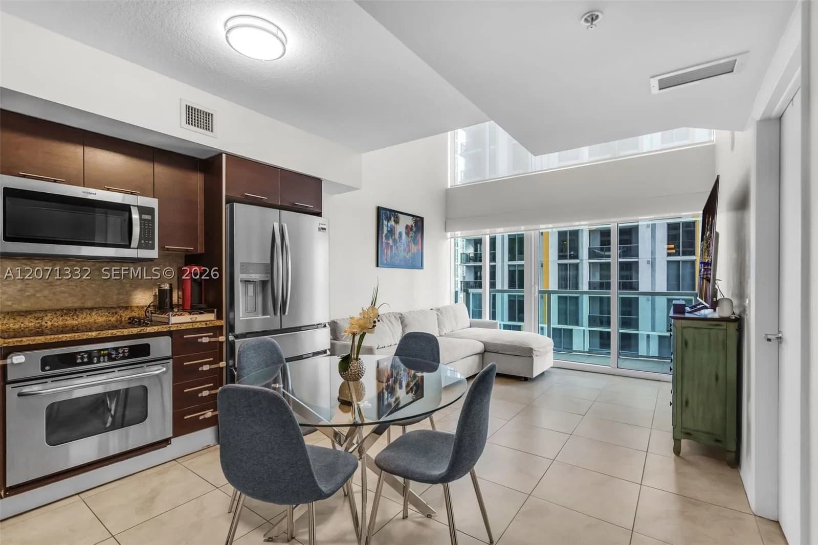 2+1 Condo — 41 5th St #908, Miami, FL 33131
