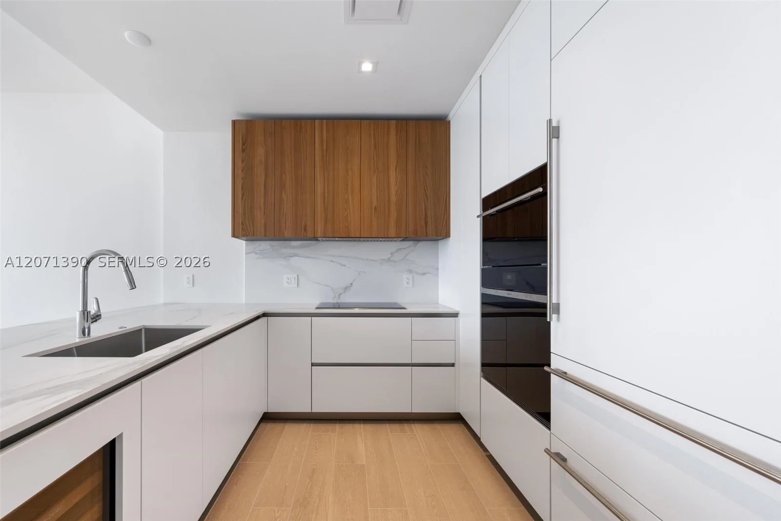 2-bedroom Condo — 1400 Biscayne Blvd #1905, Miami, FL 33132