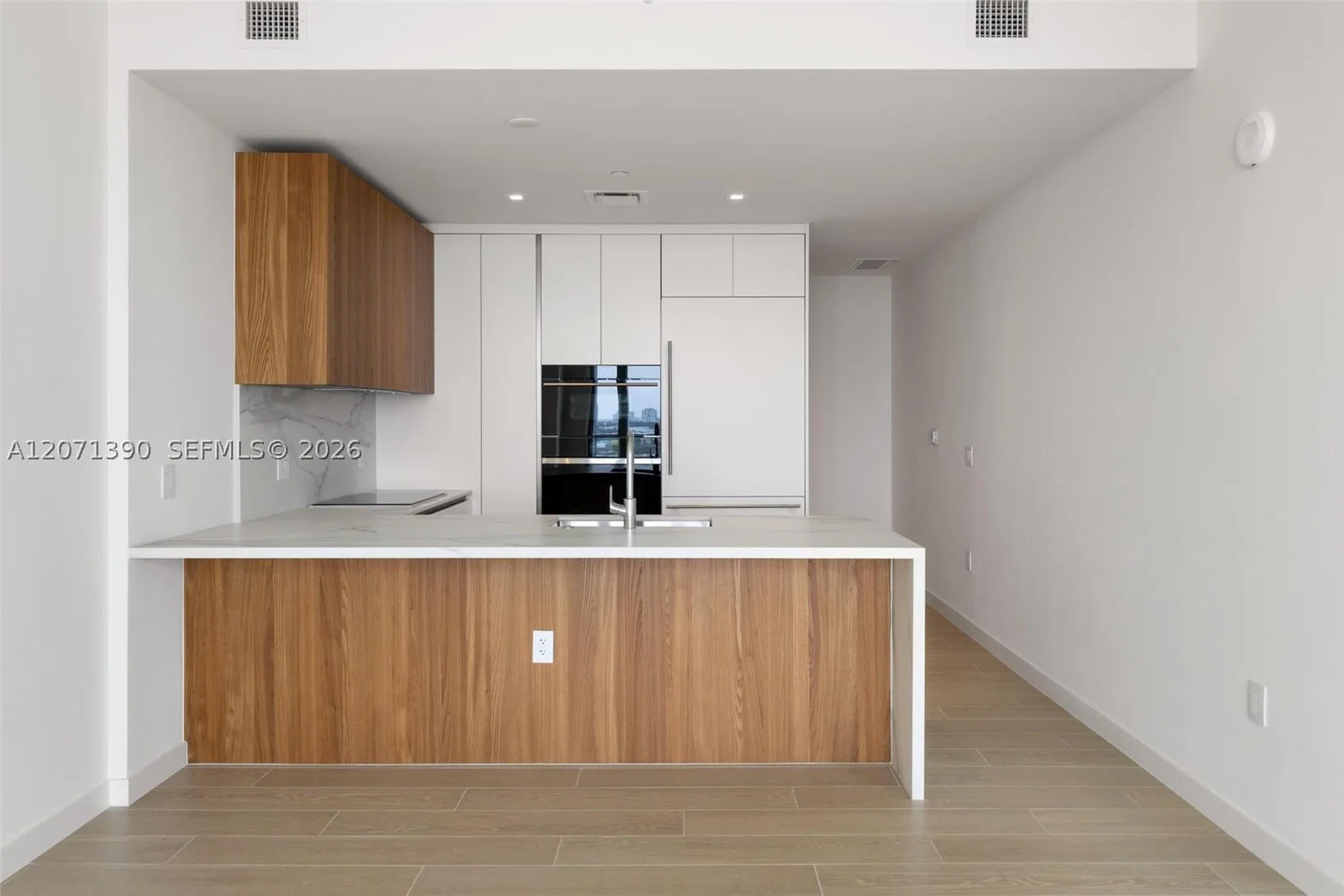 2-bedroom Condo — 1400 Biscayne Blvd #1905, Miami, FL 33132
