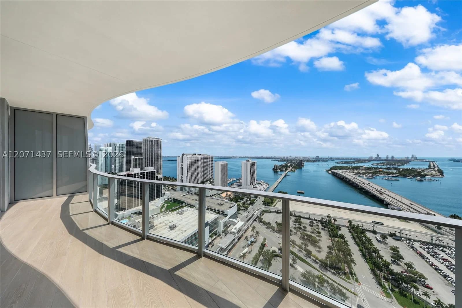 2-bedroom Condo — 1400 Biscayne Blvd #3405, Miami, FL 33132