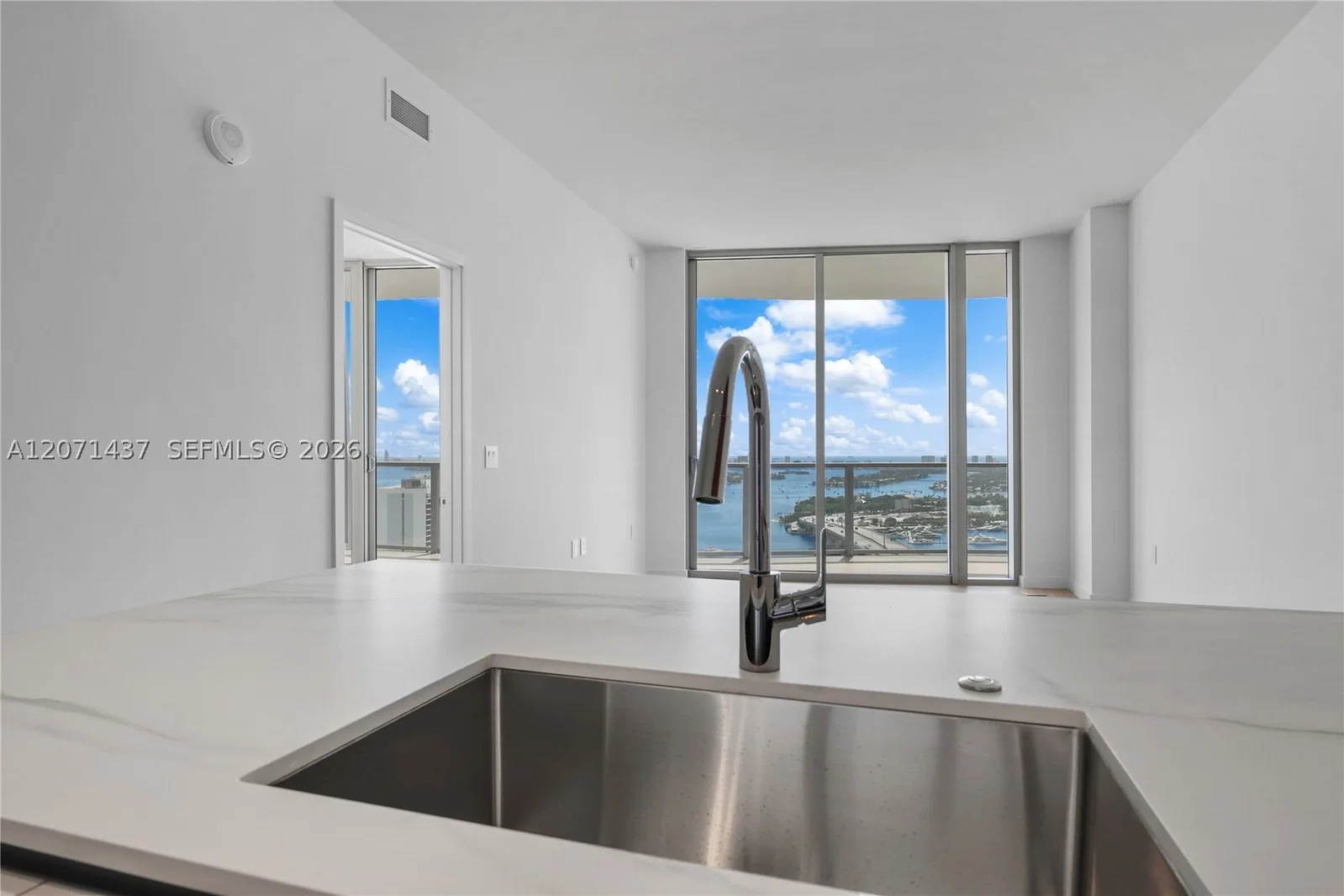 2-bedroom Condo — 1400 Biscayne Blvd #3405, Miami, FL 33132