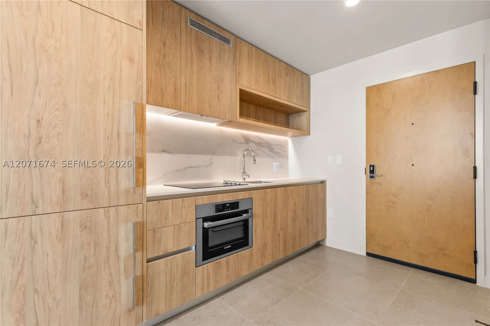 1-bedroom Condo — 11 NE 6 ST #3213, Miami, FL 33132