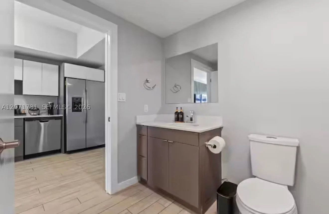 1-bedroom Condo — 321 26th St #811, Miami, FL 33137