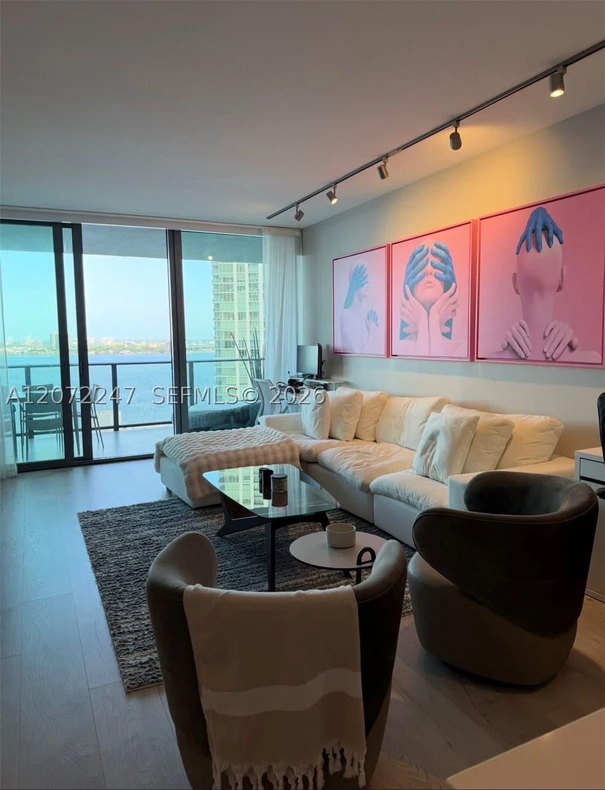 2-bedroom Condo — 650 32nd St #1806, Miami, FL 33137