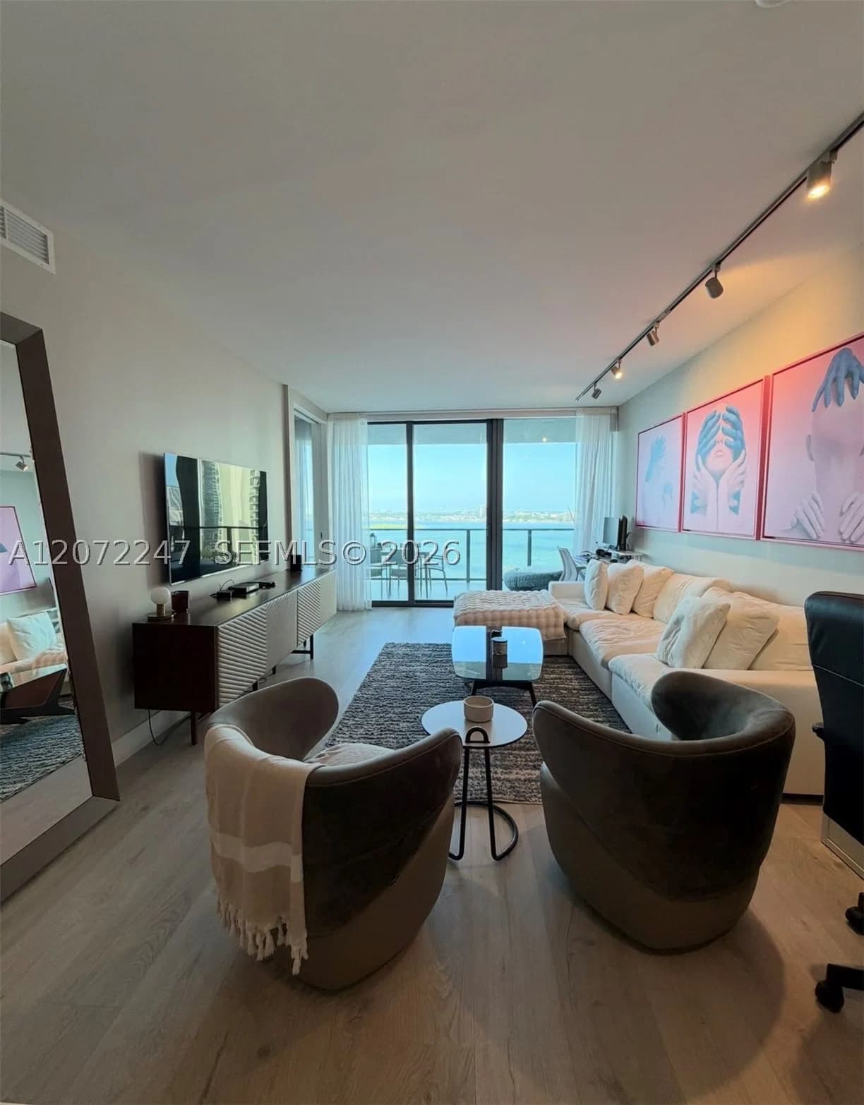 2-bedroom Condo — 650 32nd St #1806, Miami, FL 33137