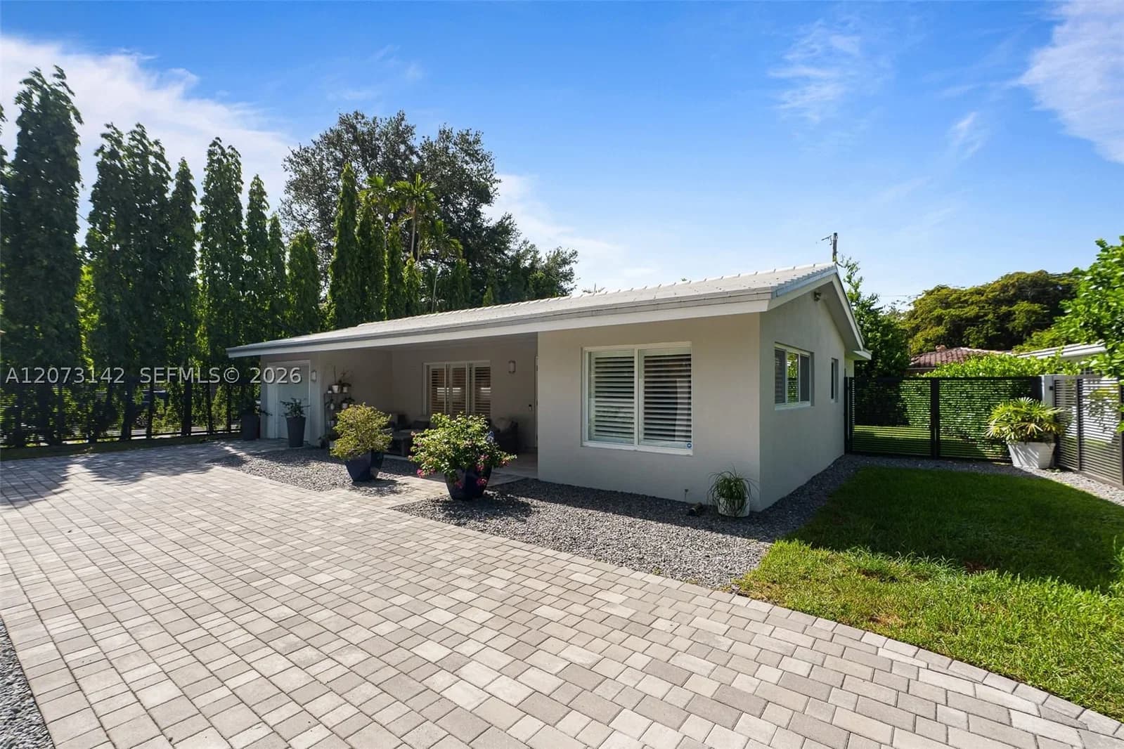 3+1 Müstakil ev — 932 Bird Rd, Coral Gables, FL 33146