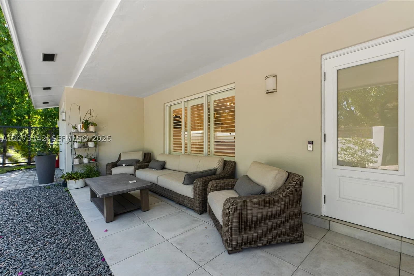 3+1 Müstakil ev — 932 Bird Rd, Coral Gables, FL 33146