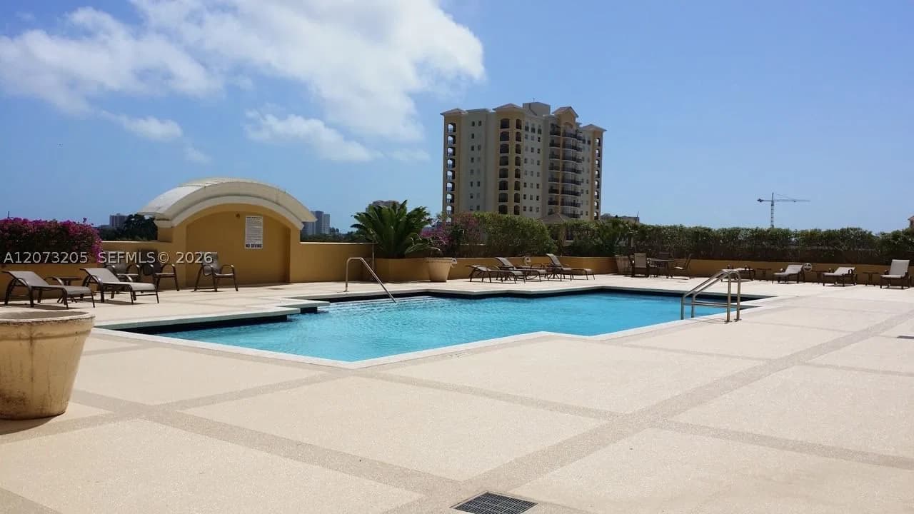 Condo — 50 Menores Ave #802, Coral Gables, FL 33134