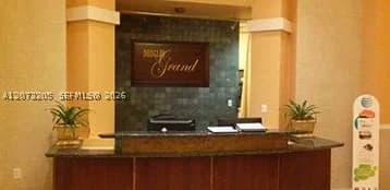 Condo — 50 Menores Ave #802, Coral Gables, FL 33134
