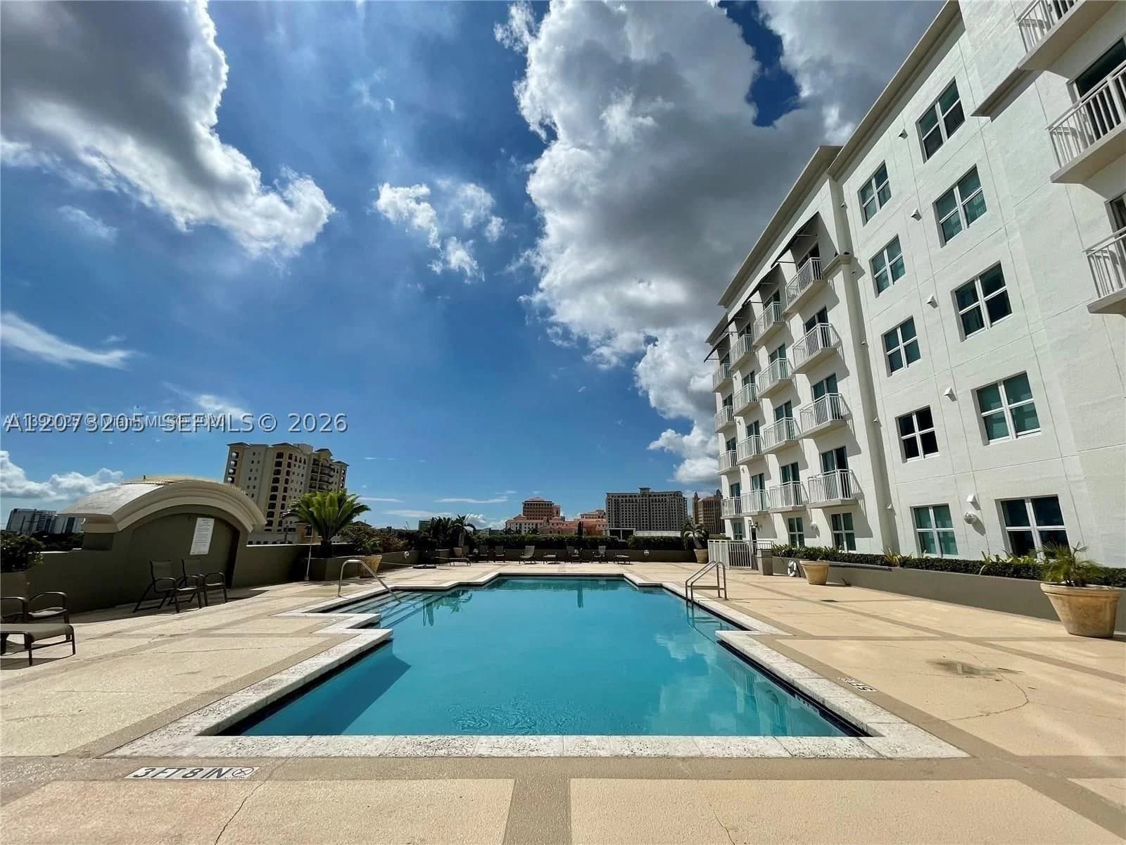 Condo — 50 Menores Ave #802, Coral Gables, FL 33134