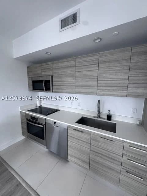 2-bedroom Condo — 121 34th St #1001, Miami, FL 33137