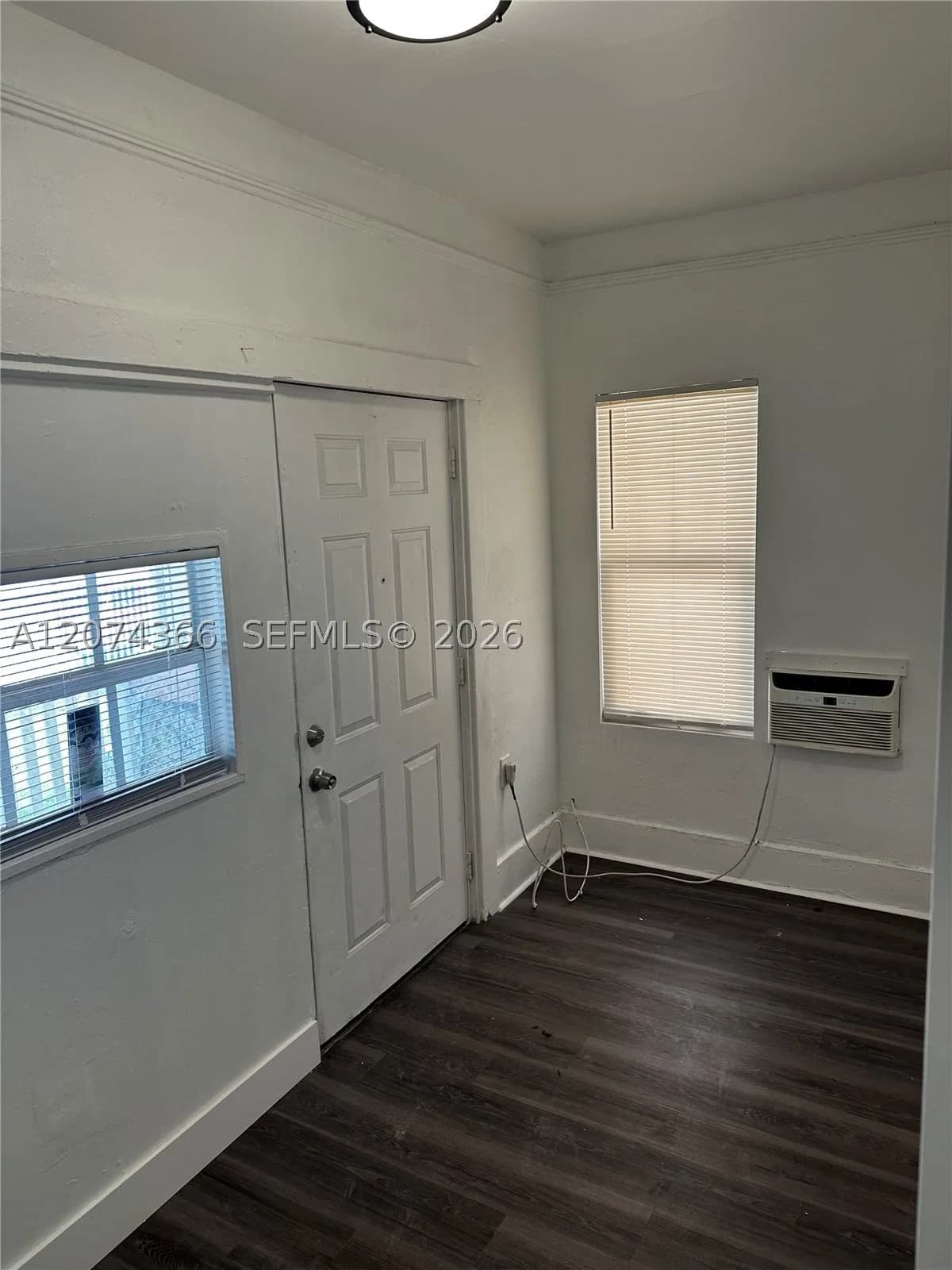 2-bedroom Apartment — 1545 1st St #1537, Miami, FL 33125