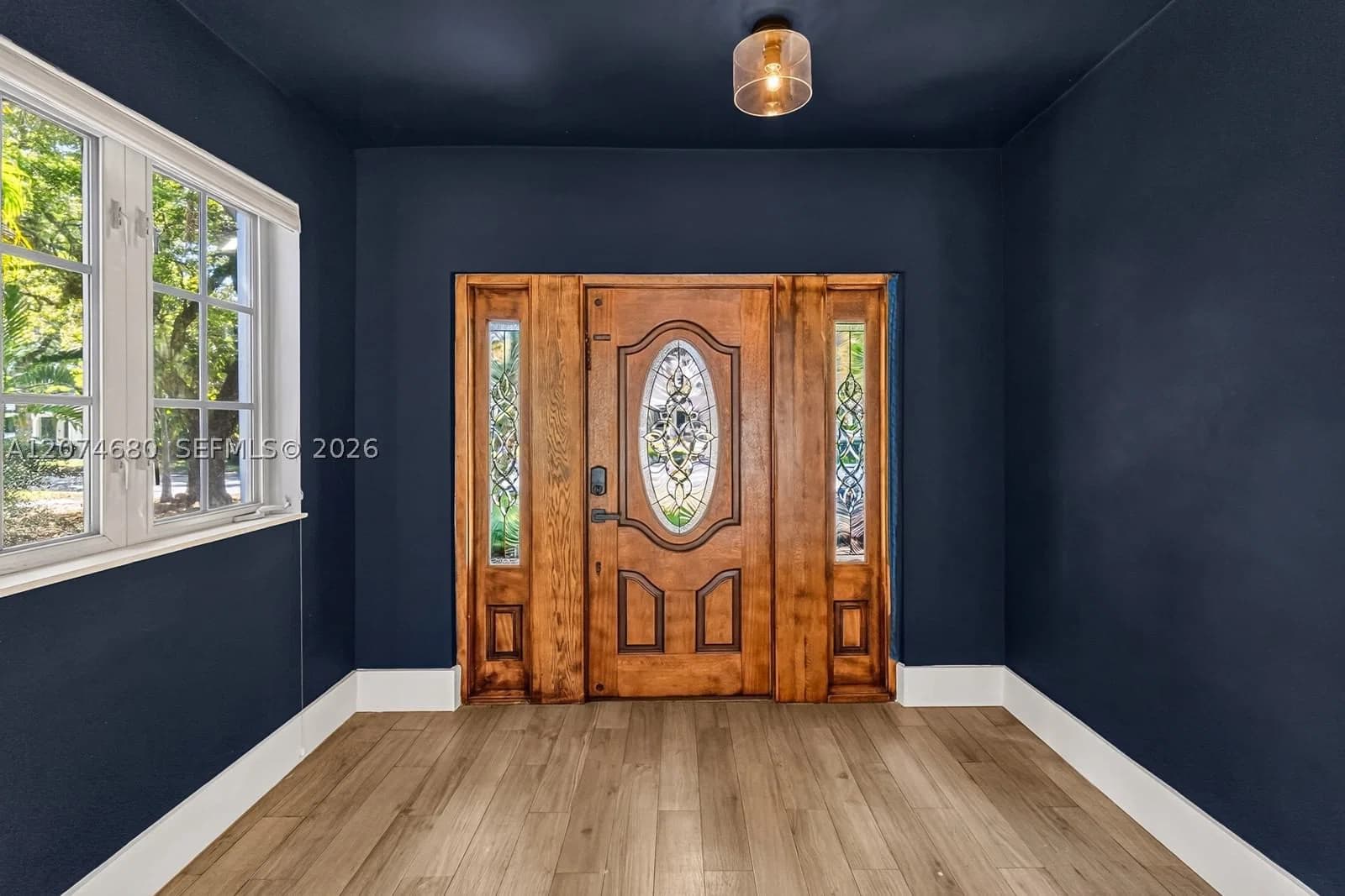 2+1 Müstakil ev — 447 Blue Rd, Coral Gables, FL 33146