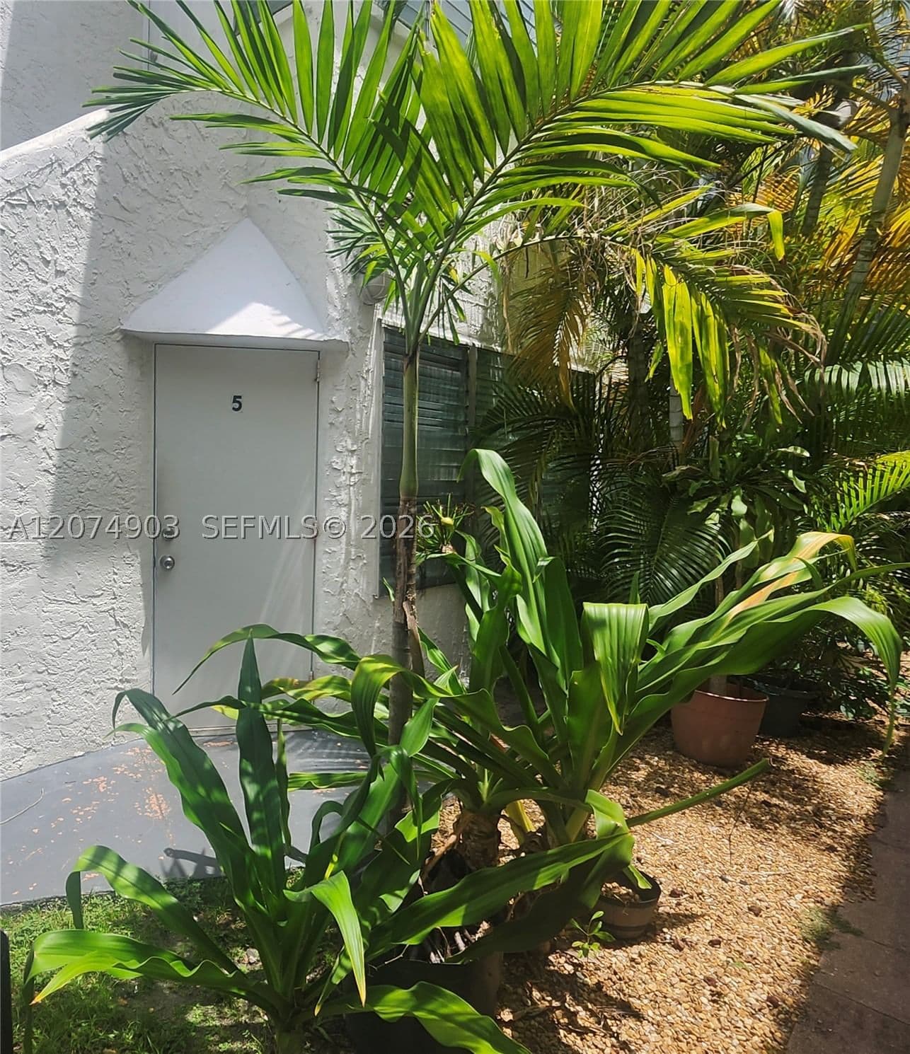 1-bedroom Condo — 1507 Meridian Ave #5, Miami Beach, FL 33139