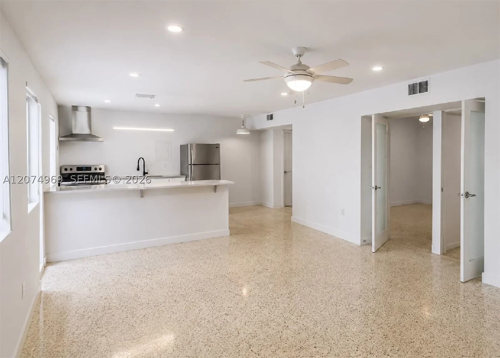 Mülk — 1385 105th St, Miami Shores, FL 33138