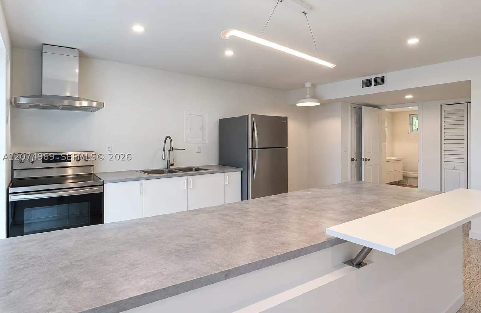 Mülk — 1385 105th St, Miami Shores, FL 33138