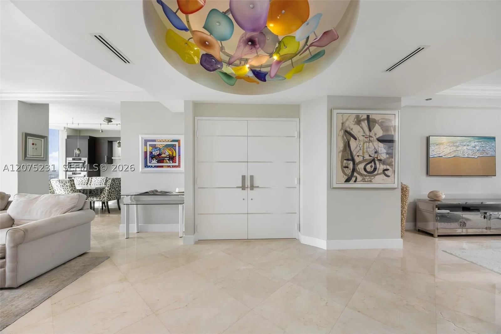 2-bedroom Condo — 300 Pointe Dr #2806, Miami Beach, FL 33139