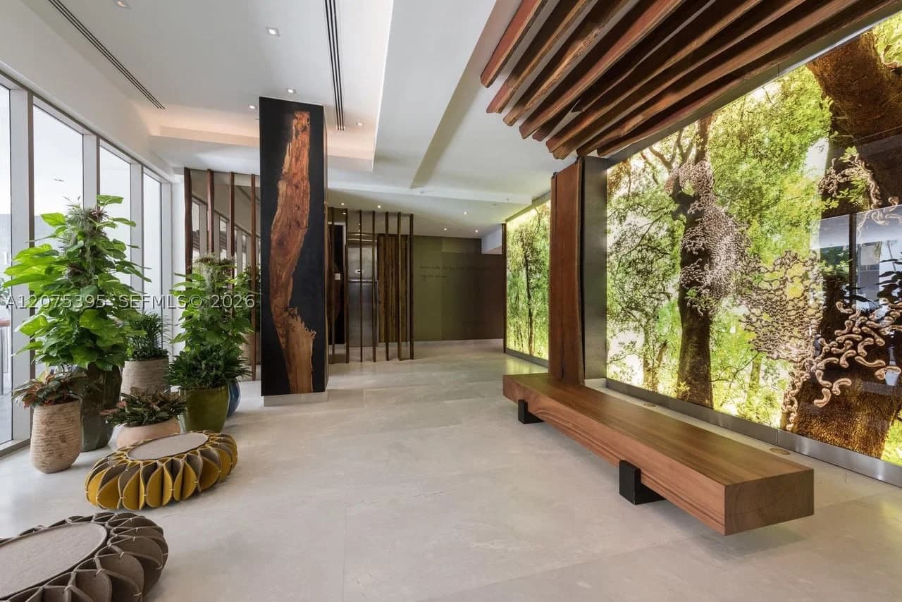 2-bedroom Condo — 1010 Brickell Ave #2009, Miami, FL 33131