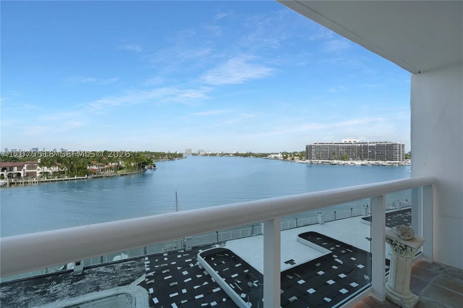 1-bedroom Condo — 6770 Indian Creek Dr #6G, Miami Beach, FL 33141