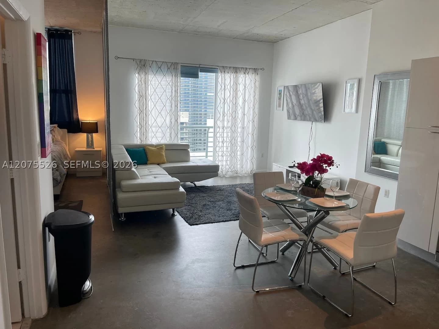 1+1 Condo — 133 2nd Ave #3405, Miami, FL 33132