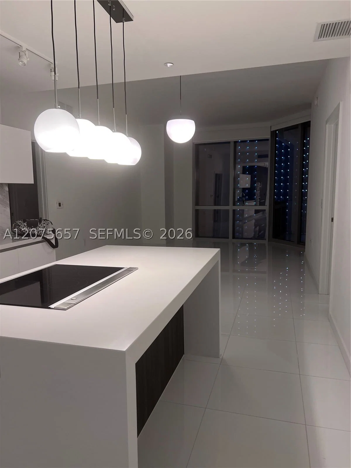 2+1 Condo — 851 1st Ave #2107, Miami, FL 33132