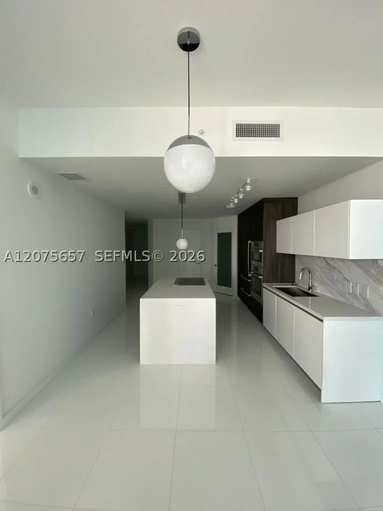 2+1 Condo — 851 1st Ave #2107, Miami, FL 33132