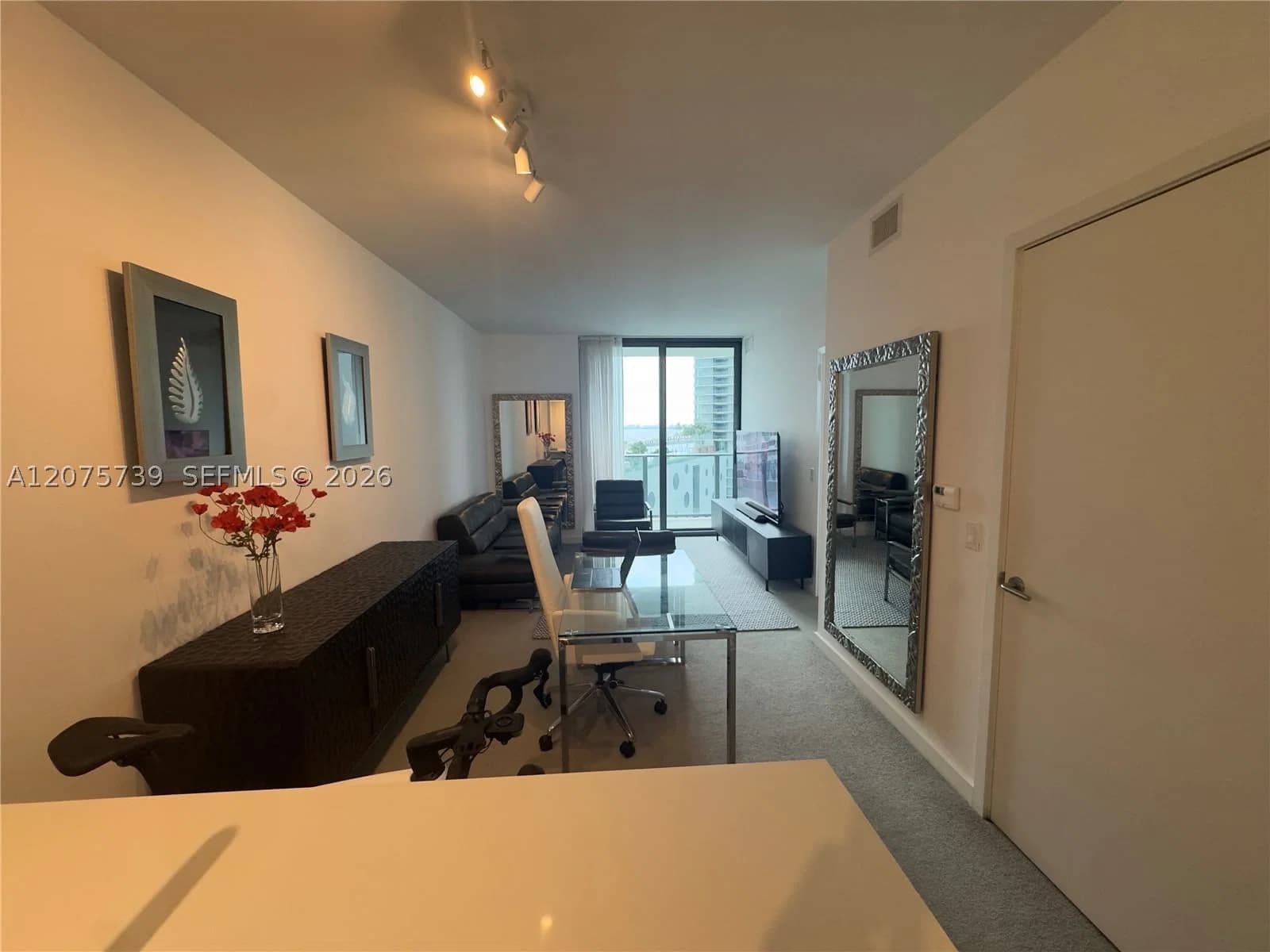 1+1 Condo — 501 31st St #903, Miami, FL 33137