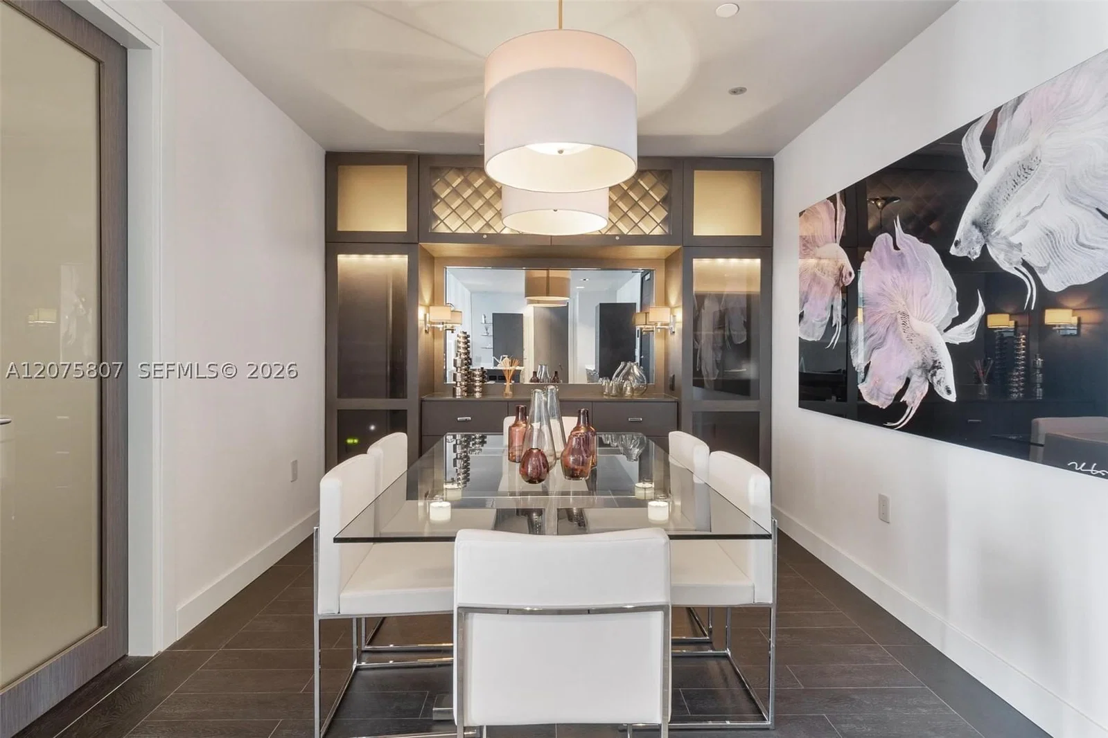 2+1 Condo — 200 Biscayne Boulevard Way #5211, Miami, FL 33131