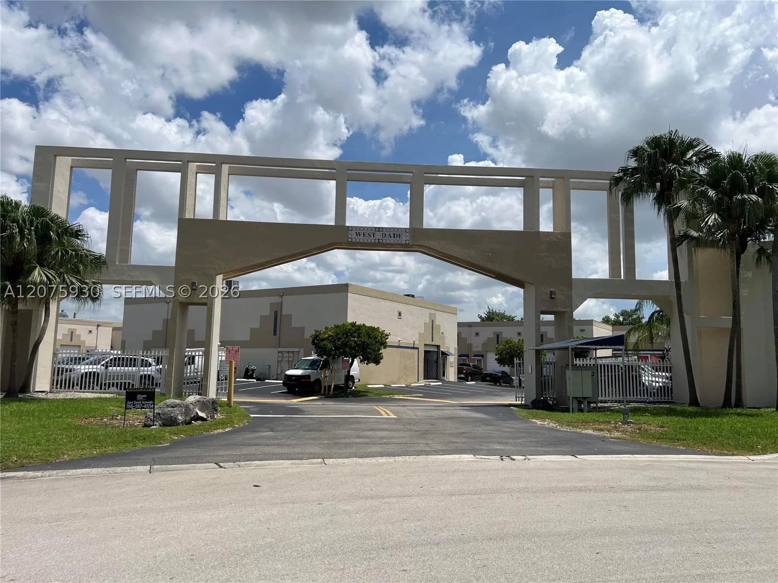 Mülk — 10431 28th St #E-104, Doral, FL 33172